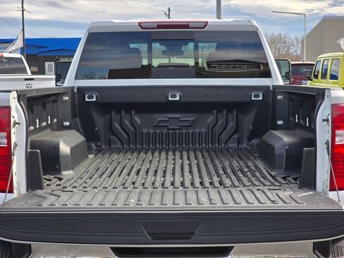 Used 2024 Chevrolet Silverado 3500 LT w/ Convenience Package image 14