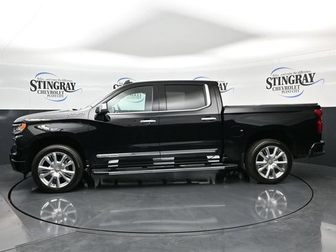Used 2025 Chevrolet Silverado 1500 High Country w/ High Country Premium Package AWD/4WD image 5