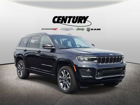 Used 2024 Jeep Grand Cherokee L Overland w/ Trailer Tow Package AWD/4WD image 1