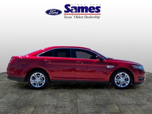 Used 2018 Ford Taurus SEL w/ Equipment Group 201A FWD image 2
