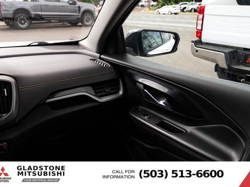 Used 2023 GMC Terrain AT4 AWD/4WD image 11