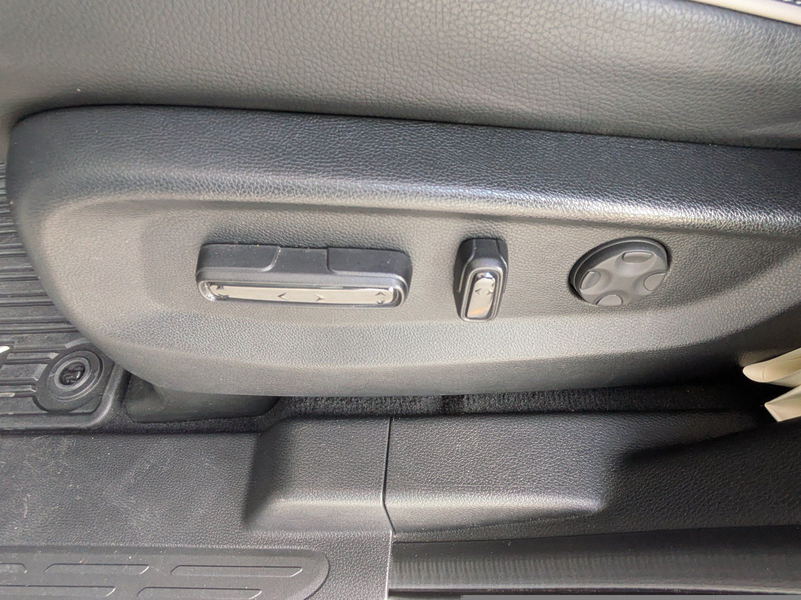 Used 2023 Honda Odyssey Elite image 24