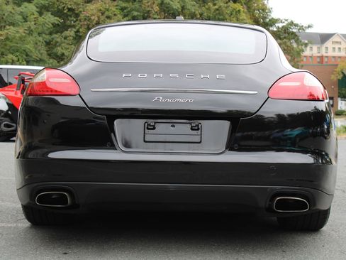 Used 2012 Porsche Panamera 4 image 5