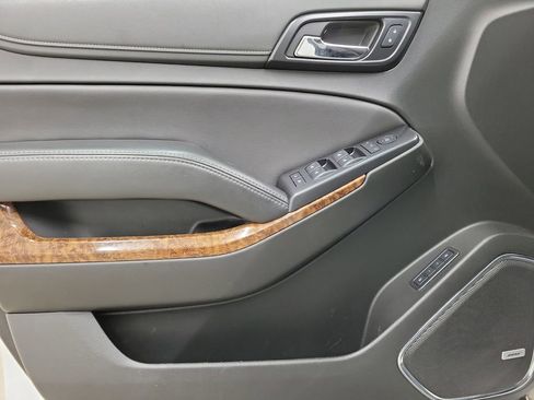 Used 2020 Chevrolet Tahoe Premier image 22