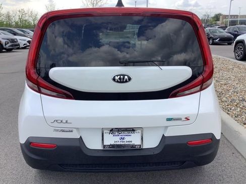 Used 2021 Kia Soul S image 6
