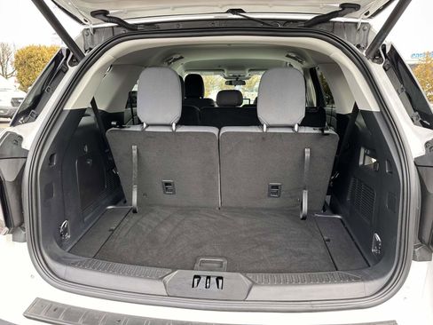 Used 2025 Ford Explorer Active image 8