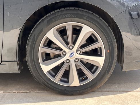 Used 2015 Subaru Legacy 2.5i Limited image 9