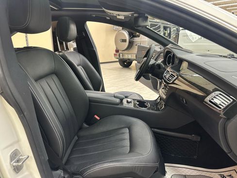 Used 2014 Mercedes-Benz CLS 550 4MATIC w/ Premium 1 Package image 41