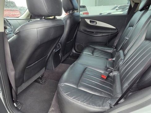 Used 2017 INFINITI QX50 2WD image 16