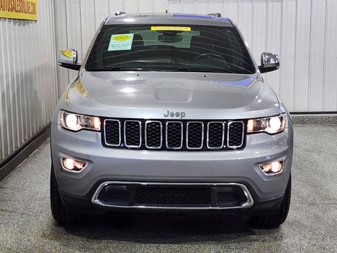 Used 2021 Jeep Grand Cherokee Limited AWD/4WD image 2