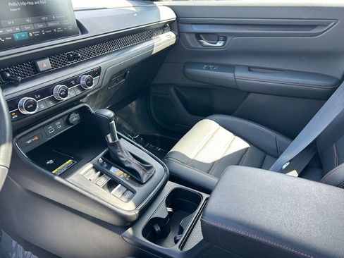 Used 2025 Honda CR-V Sport-L image 10