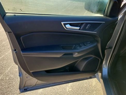 Used 2024 Ford Edge SEL image 11