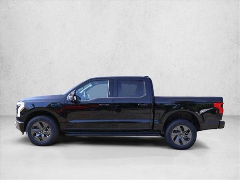 New 2025 Ford F150 Lightning Lariat AWD/4WD image 9
