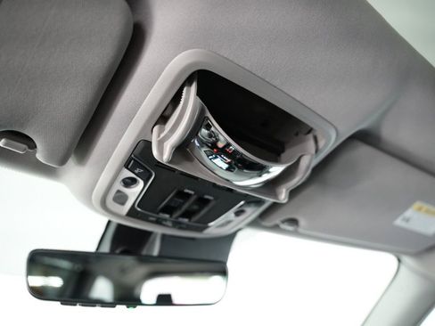 Used 2021 Honda Pilot Elite image 59