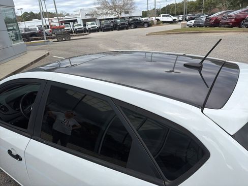 Used 2012 Kia Forte SX w/ Tech Pkg image 4