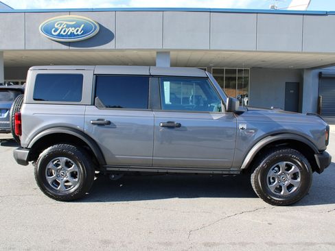 Used 2025 Ford Bronco Big Bend image 2