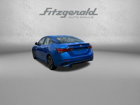 Used 2025 Nissan Sentra SR FWD image 5