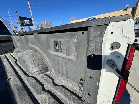 Used 2022 Ford F350 Lariat w/ Lariat Ultimate Package image 14