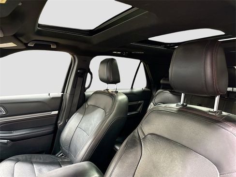 Used 2019 Ford Explorer Sport w/ Equipment Group 401A image 21