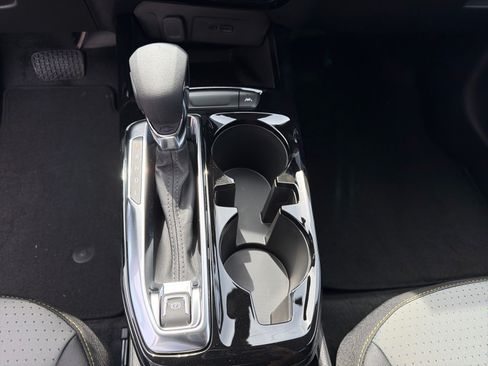 New 2026 Chevrolet Trax LT w/ Sunroof Package FWD image 7