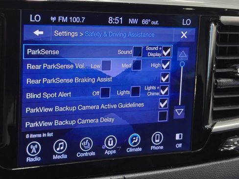 Used 2017 Chrysler Pacifica Touring-L FWD image 45