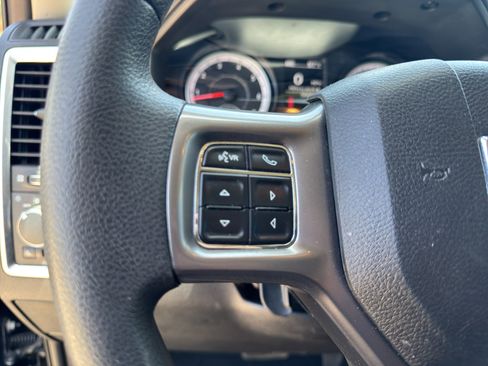 Used 2024 RAM 1500 Classic SLT AWD/4WD image 8