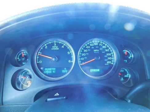 Used 2012 Chevrolet Tahoe LS image 17