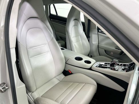 Used 2018 Porsche Panamera 4 Executive image 26