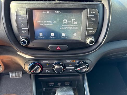 Used 2021 Kia Soul GT-Line FWD image 24