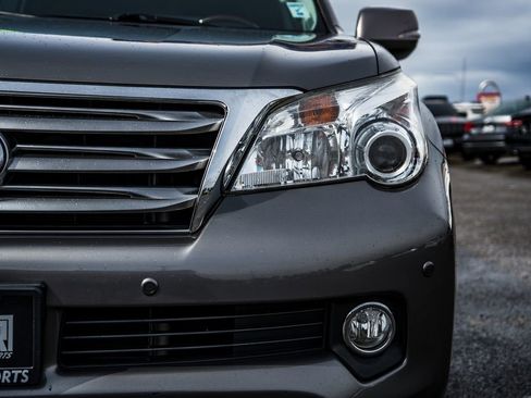 Used 2013 Lexus GX 460 AWD/4WD image 9