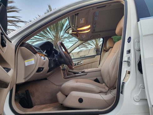 Used 2010 Mercedes-Benz E 350 Sedan image 12
