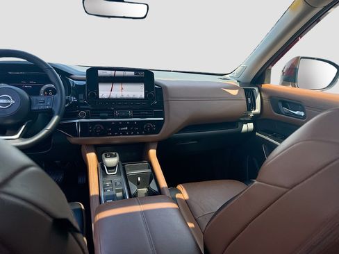 Used 2024 Nissan Pathfinder Platinum w/ Cargo Package FWD image 24