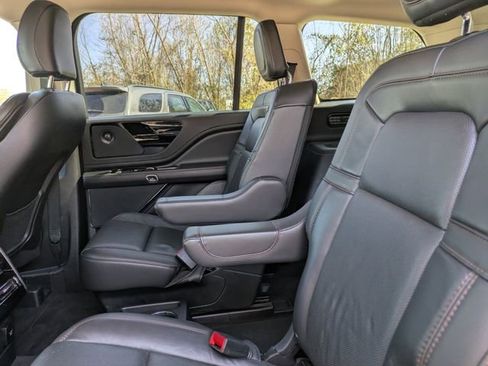 Used 2023 Lincoln Aviator Reserve RWD image 14