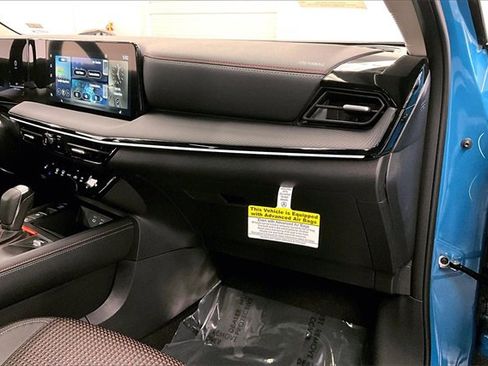 New 2025 Nissan Kicks SR w/ SR Premium Package image 33