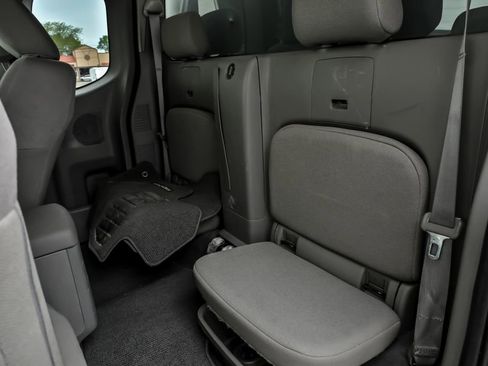 Used 2021 Nissan Frontier S RWD image 15