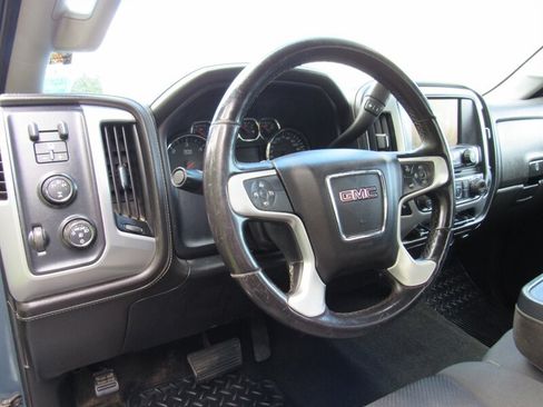 Used 2015 GMC Sierra 2500 SLE w/ SLE Preferred Package AWD/4WD image 12