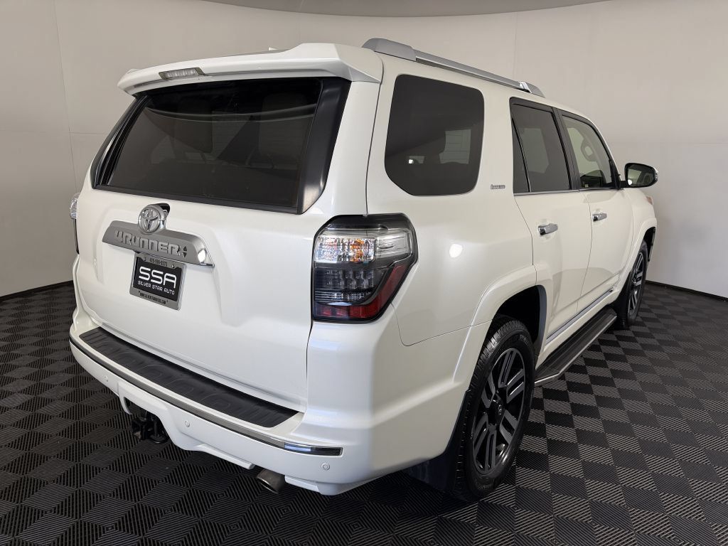 Used 2018 Toyota 4Runner Limited AWD/4WD image 6