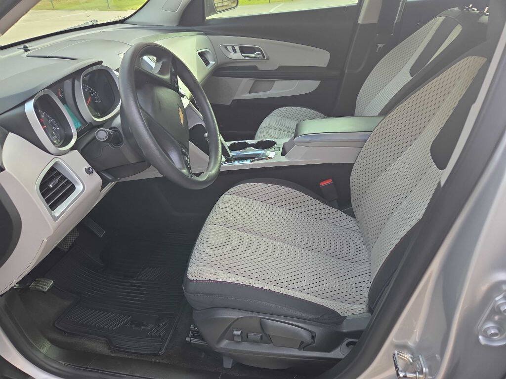 Used 2013 Chevrolet Equinox LS FWD image 17