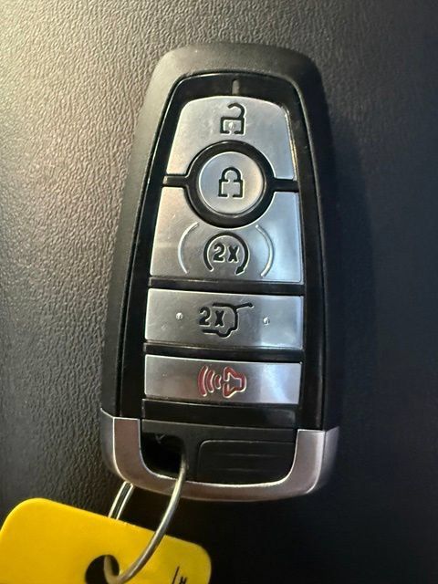 Used 2022 Ford Explorer XLT w/ Equipment Group 202A AWD/4WD image 28