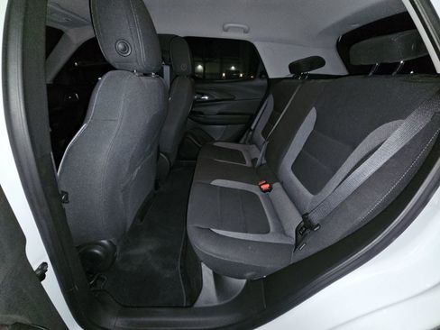 Used 2023 Chevrolet TrailBlazer LS image 18