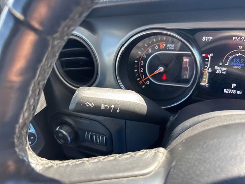 Used 2021 Jeep Gladiator Sport AWD/4WD image 13