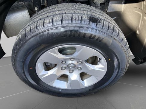 Used 2021 RAM 1500 Big Horn AWD/4WD image 13