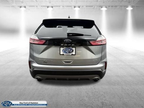 Certified 2022 Ford Edge Titanium image 7