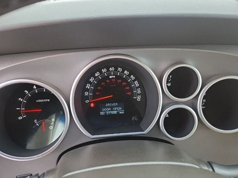 Used 2011 Toyota Sequoia Limited image 16