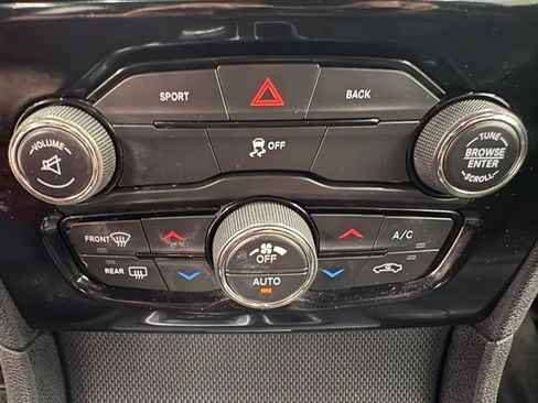 Used 2015 Chrysler 300 S RWD image 26