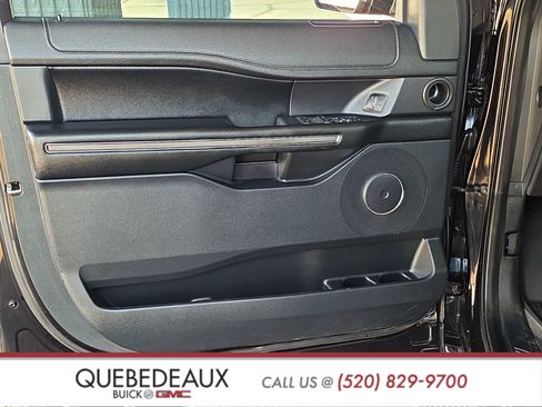 Used 2019 Ford Expedition XLT w/ Equipment Group 202A RWD image 9