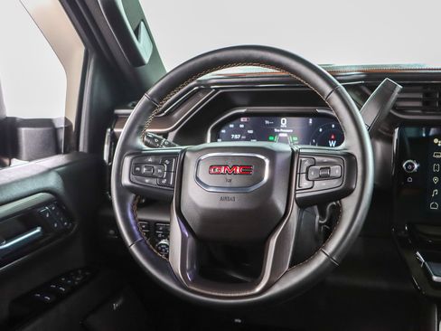 Used 2024 GMC Sierra 2500 AT4 w/ AT4 Premium Plus Package AWD/4WD image 13