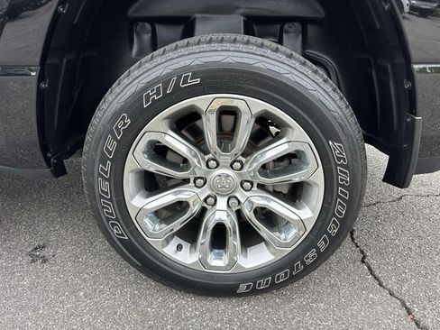 Used 2023 RAM 1500 Laramie AWD/4WD image 8
