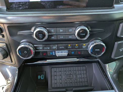 Used 2023 Ford F150 Lariat w/ Equipment Group 502A High image 30