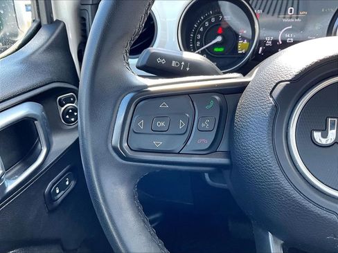 Used 2023 Jeep Wrangler Unlimited AWD/4WD image 23